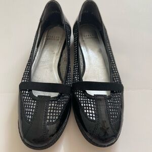 Stuart Weitzman Sporty Flats Black and White Mesh Flats Size 8.5